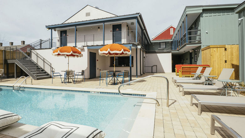 The Dew Drop Inn's pool and courtyard.