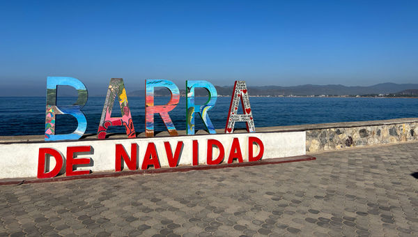 Barra de Navidad is one of the main towns along the Costalegre, with beautiful beaches, a marina and cozy restaurants. Barra de Navidad is one of the main towns along the Costalegre, with beautiful beaches, a marina and cozy restaurants.