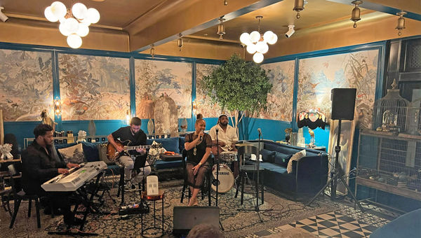 Musicians in the Peacock Room in the Kimpton Hotel Fontenot. Musicians in the Peacock Room in the Kimpton Hotel Fontenot.