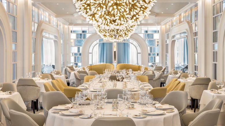 The Grand Dining Room on Oceania's Vista.
